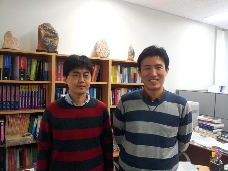 아연-공기전지용 고효율 촉매개발