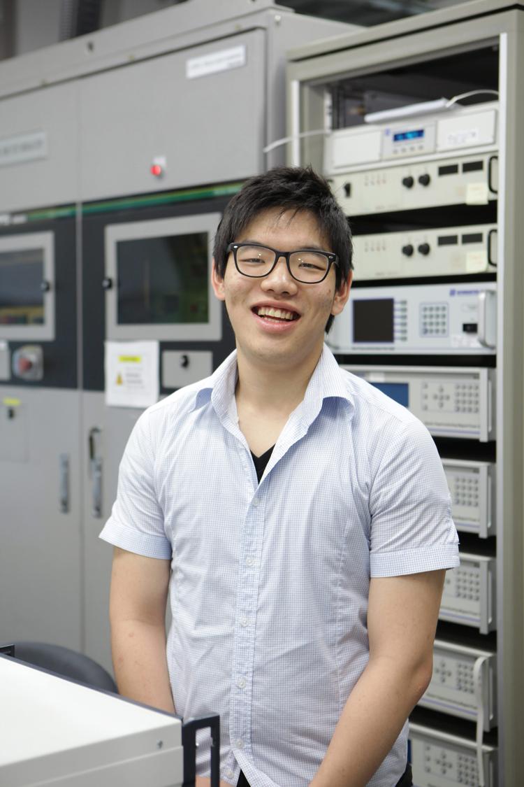 “메타물질 이용 빛을 조절한다”