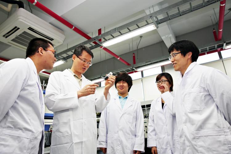 꿈의 신소재 그래핀의 대량생산, 더 이상 꿈이 아니다.