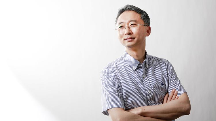 “굿바이 네모!”… 발라서 만들면 배터리도 예뻐진다