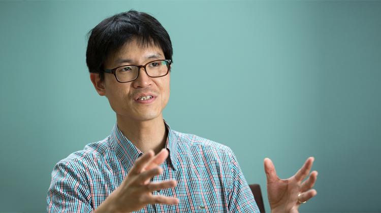 더 가벼운 자동차를 만드는 한 줄기 탄소섬유